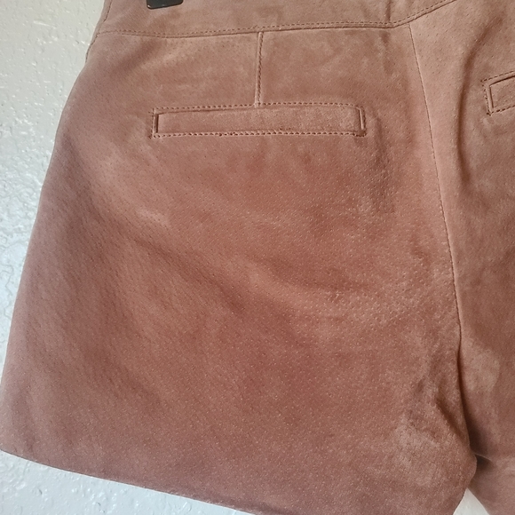 Blanknyc Suede Shorts 24 - Picture 8 of 8
